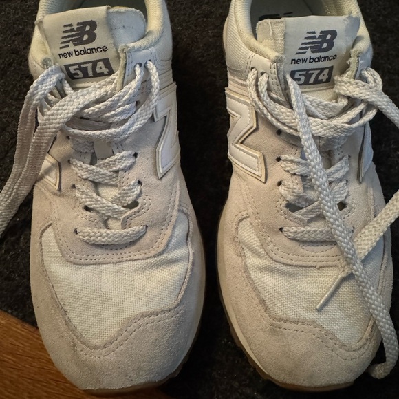 New Balance 574, Grey & White, 9.5 Athletic Shoes - Picture 1 of 9